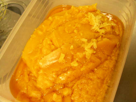 全ての生地を型入れ済み。