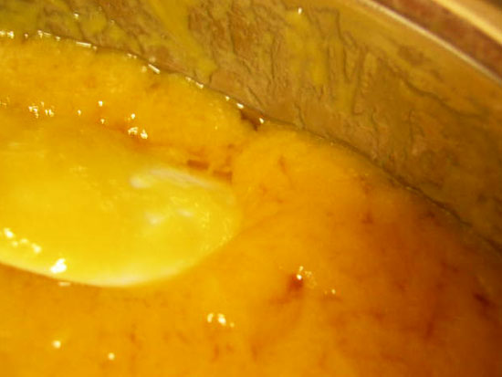 生地の一部が分離しはじめた